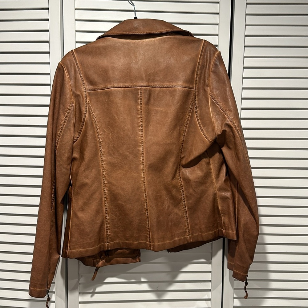Faux leather jacket - Picture 4 of 4